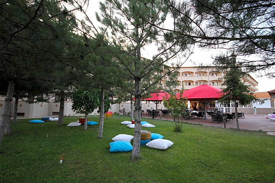 SIGNATURE GARDEN AVANOS Hotel & SPA