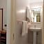 Ariston Petit Hotel