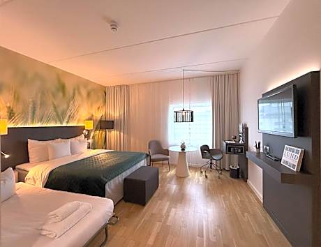 Family Room with Two Single Beds