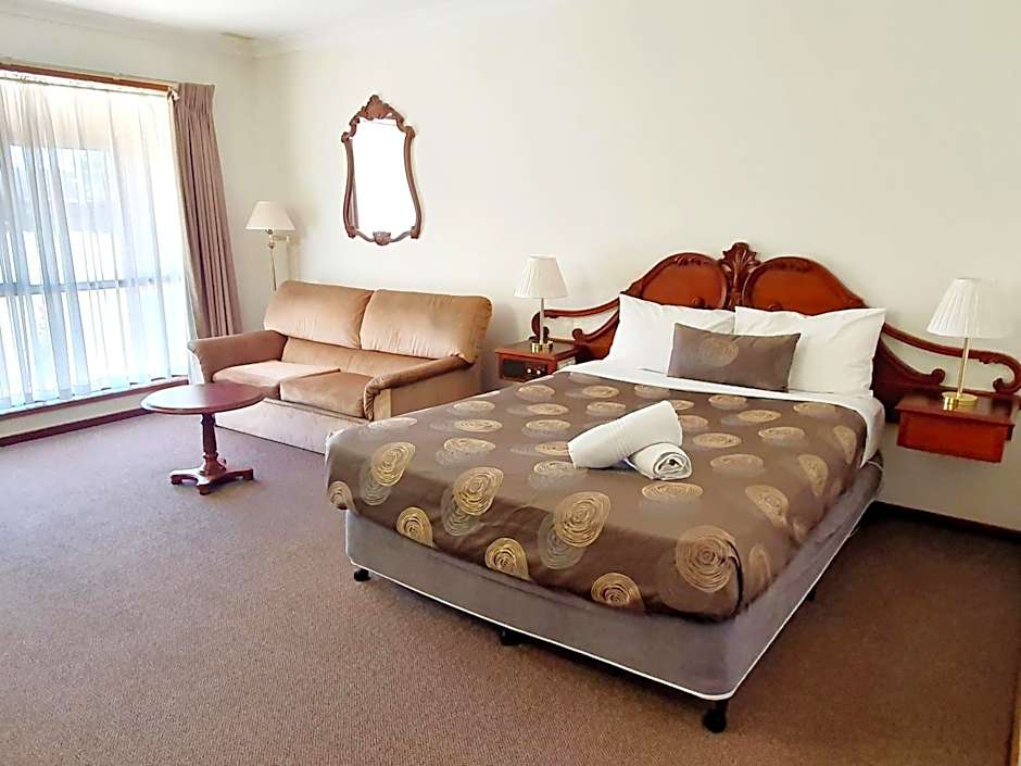 Golden Grain Motor Inn