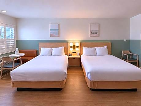 Queen Room with Two Queen Beds
