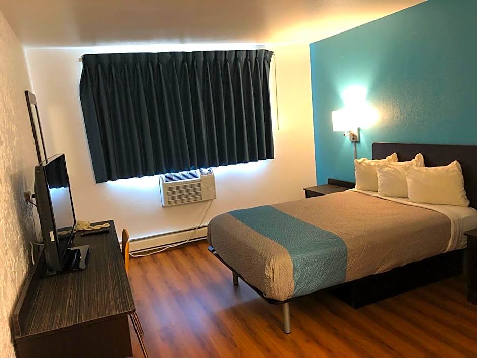 Motel 6-La Crosse, WI