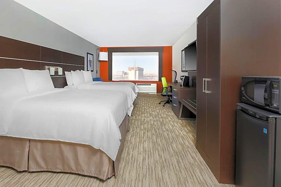 Holiday Inn Express & Suites Chicago OHare Airport, an IHG Hotel By IHG