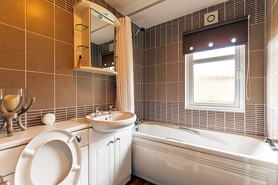 Hunters Lodge With Hot Tub