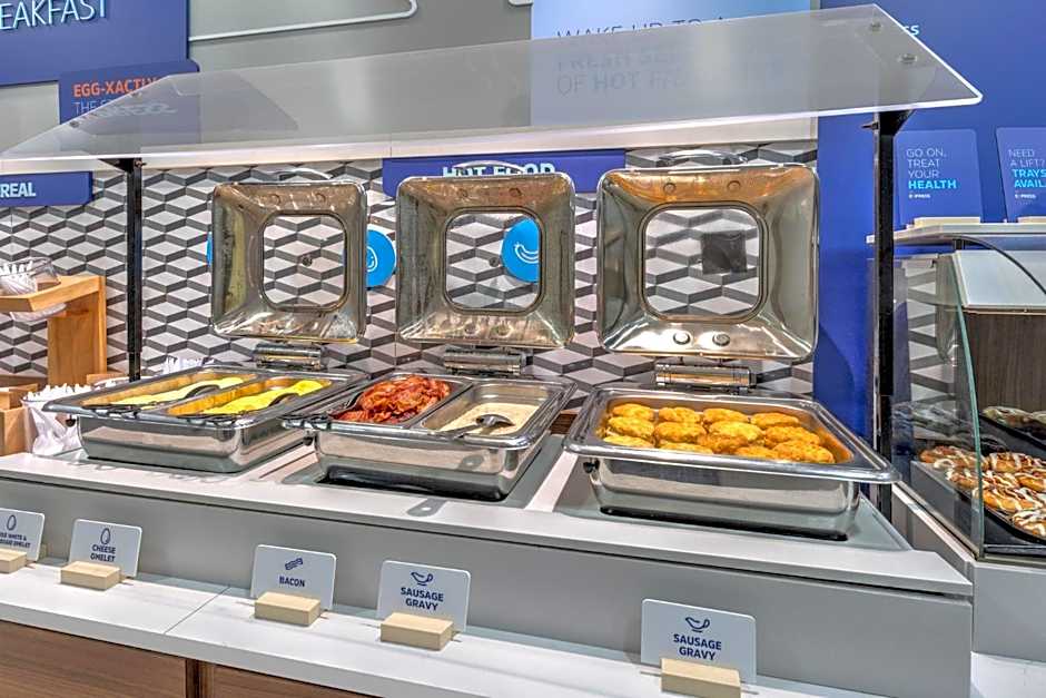 Holiday Inn Express and Suites Granbury By IHG