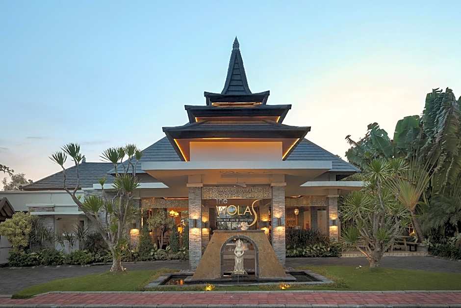 The Wolas Villas