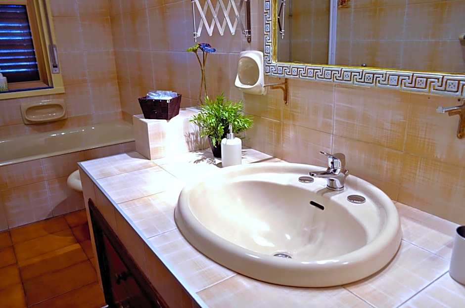 Bed & Breakfast Fontanarossa Airport -Private Parking-