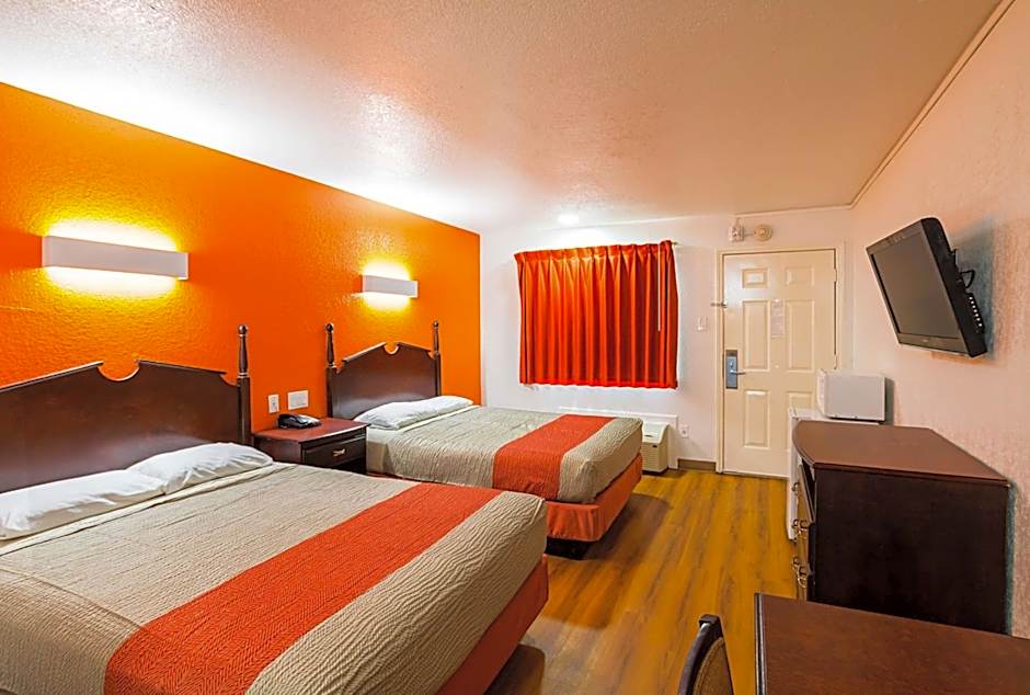 Motel 6-Red Oak, TX - Dallas