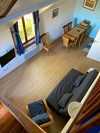 Apartment (6 People) with Garden View