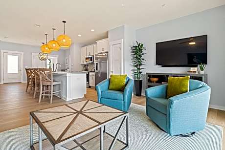 Cambridge Reserve at Bermuda Bay by KEES Vacations