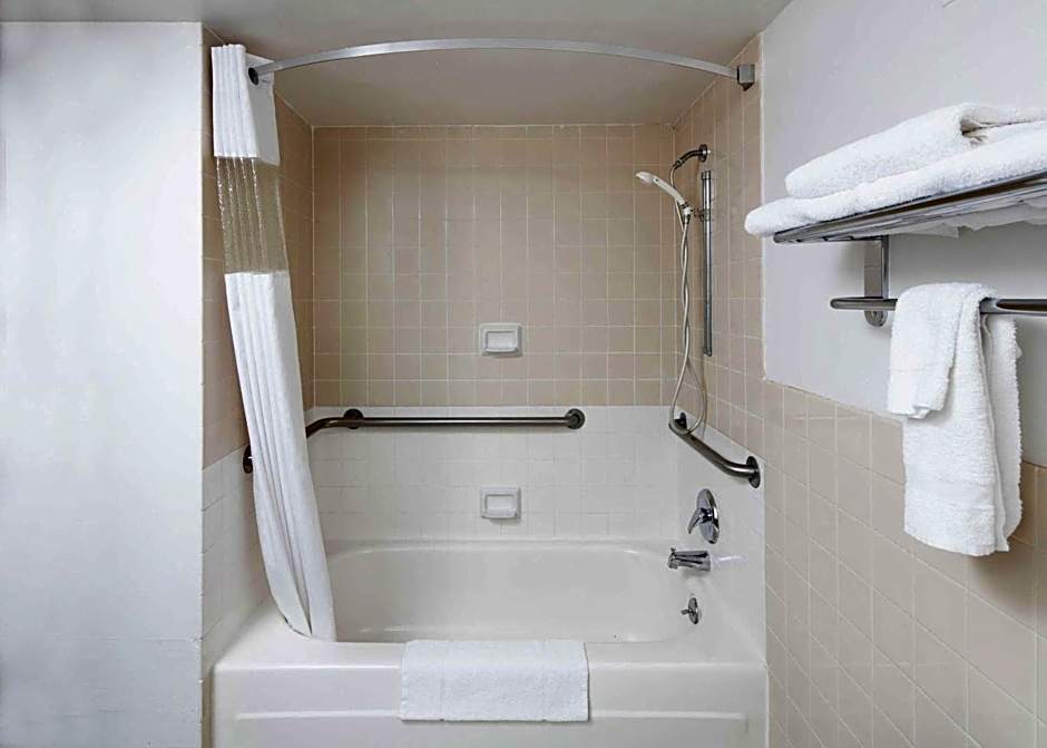 Red Lion Hotel & Conference Center Ellensburg