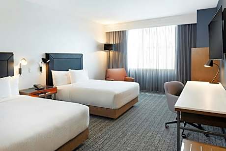 Guest Room with Two Double Beds