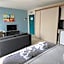 D Townhouse Boutique Suites