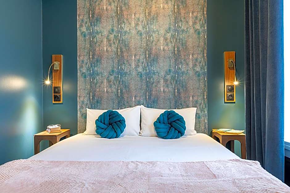 Glasgow Monceau by Patrick Hayat