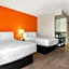 Howard Johnson Hotel by Wyndham Toms River
