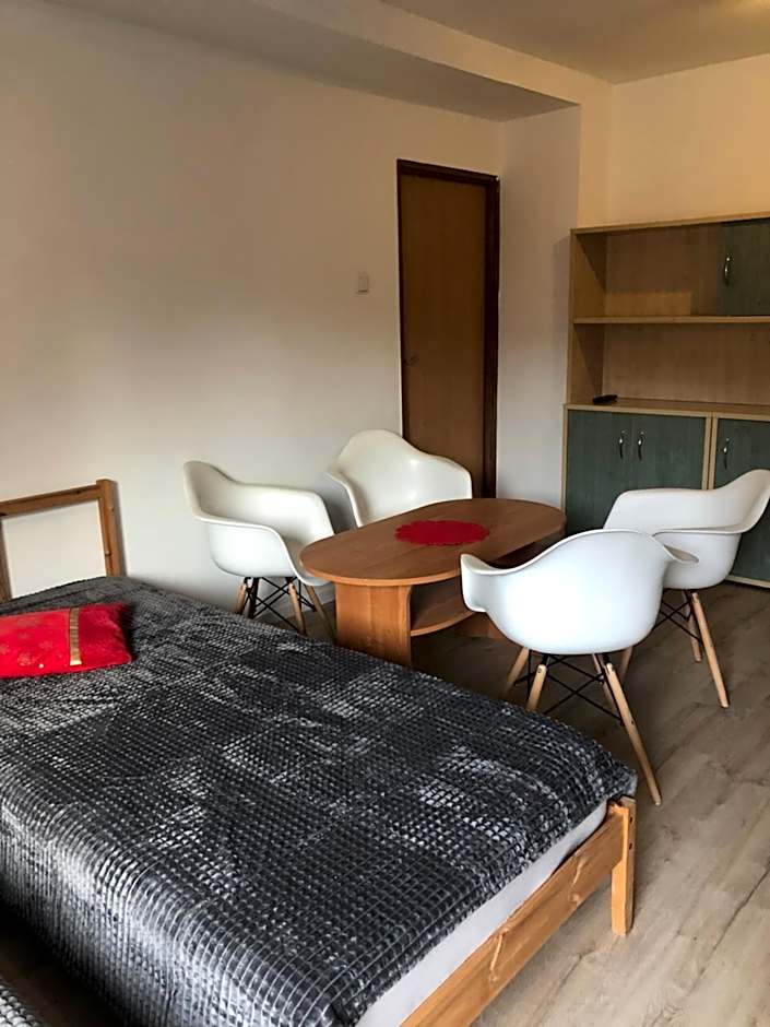 Tanie Pokoje Blisko Lotniska