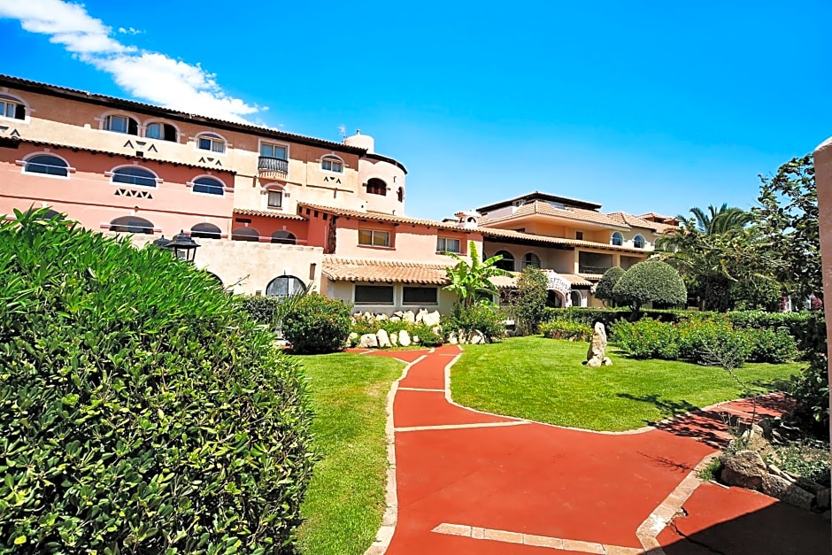 Colonna Beach Hotel