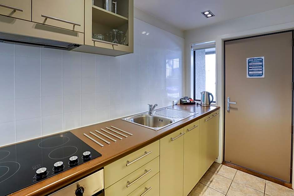 Garden Court Suites & Apartments