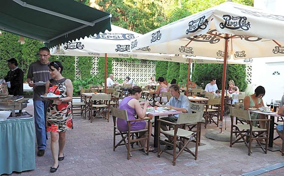 Hotel Minaret&Étterem