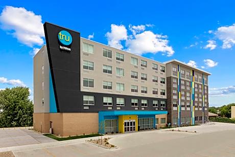 Tru by Hilton Lincoln East