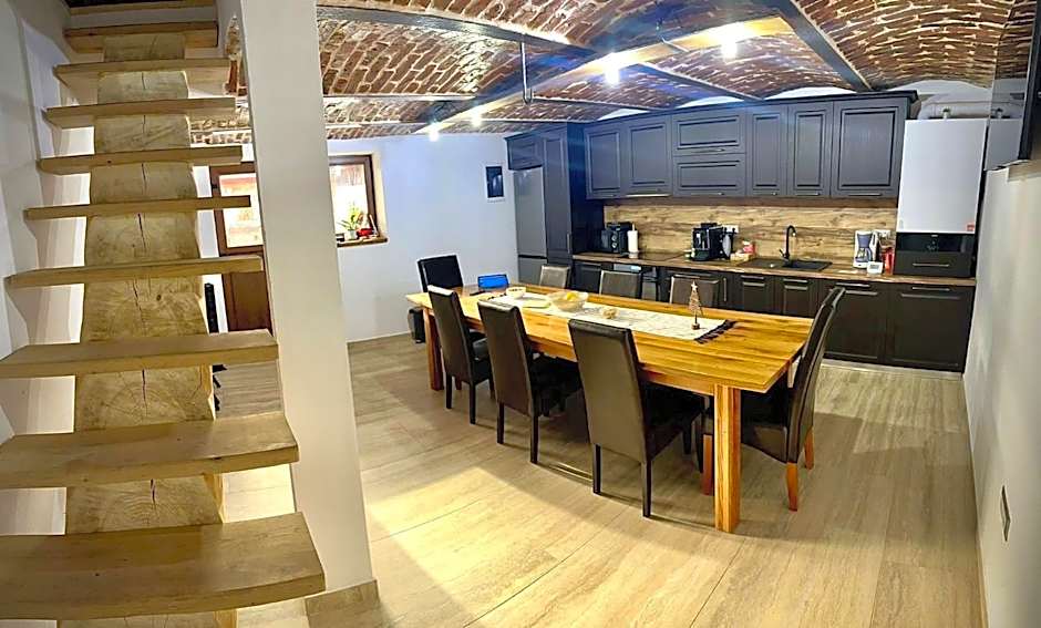 Casa de Lemn Arpasu de jos