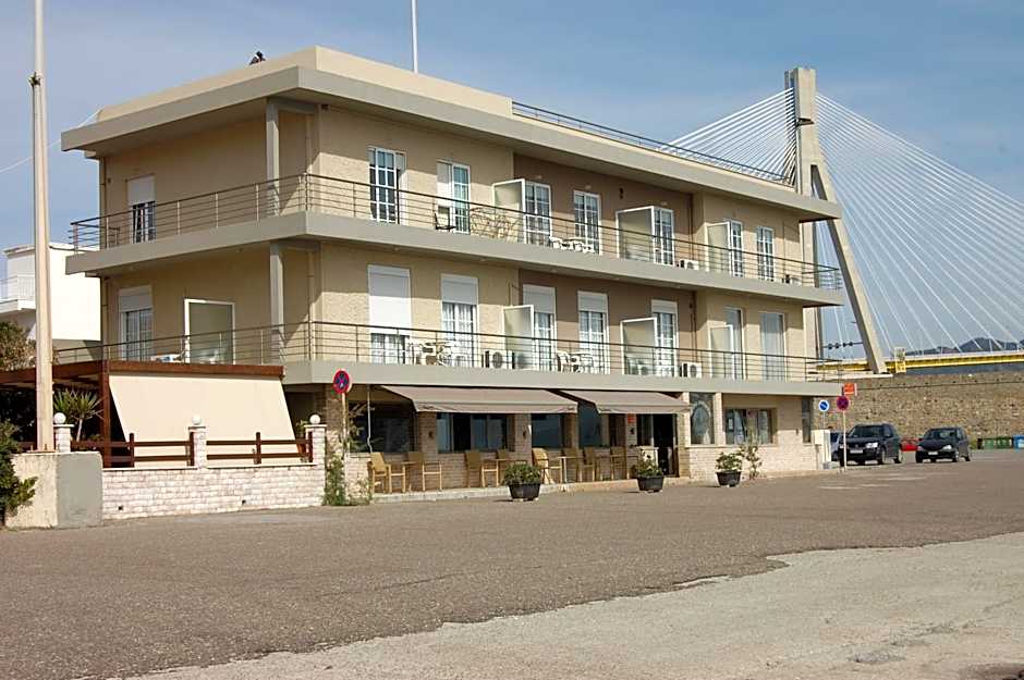 Hotel Antirriο