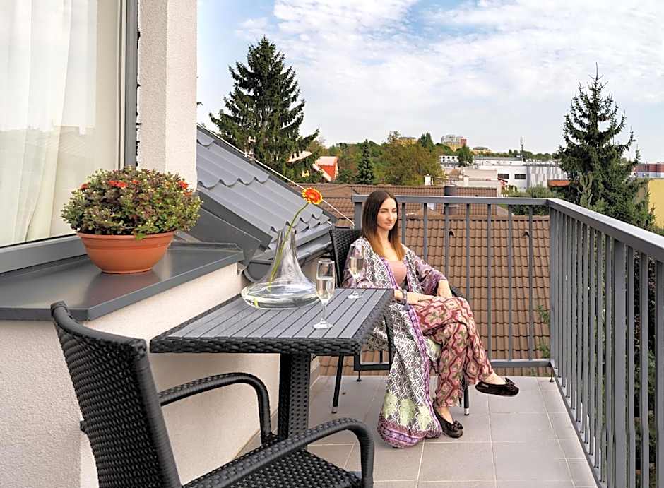 Grand Petit Hotel ex Shato Gesson