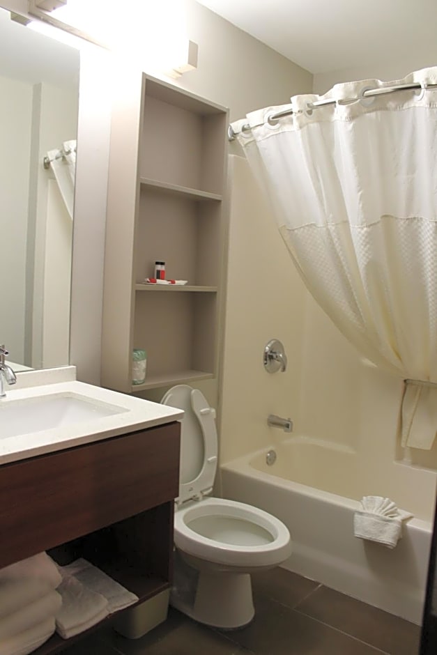Microtel Inn & Suites By Wyndham Tifton