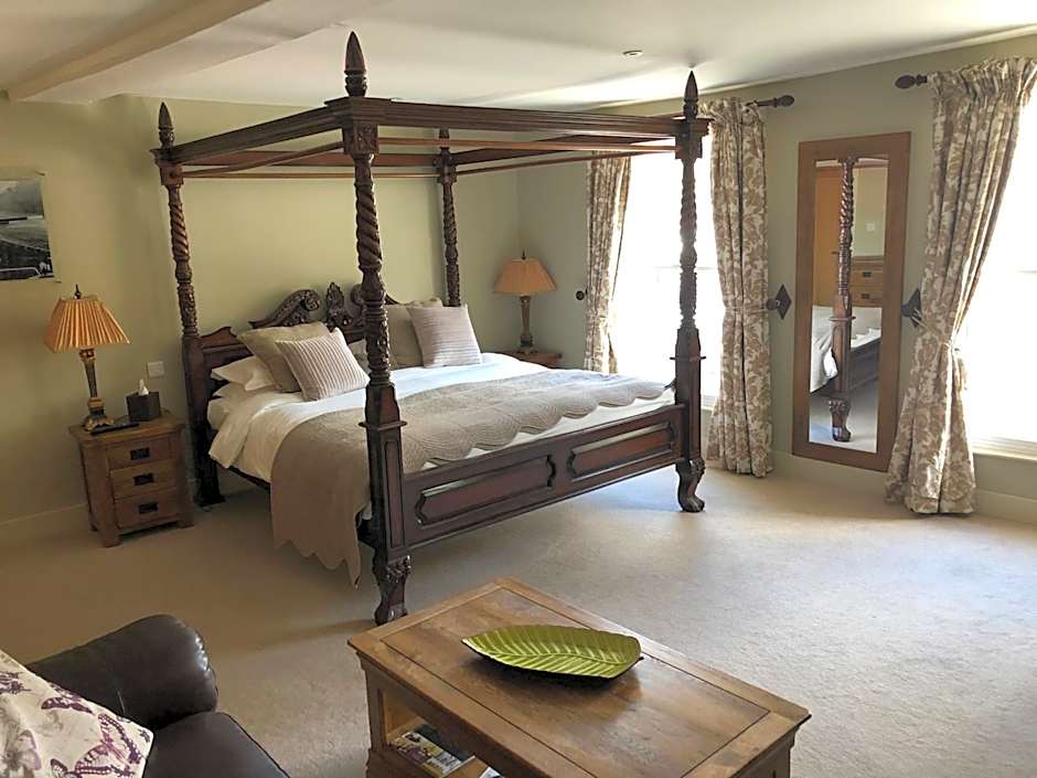 The Peppermill Town house Hotel & Restaurant