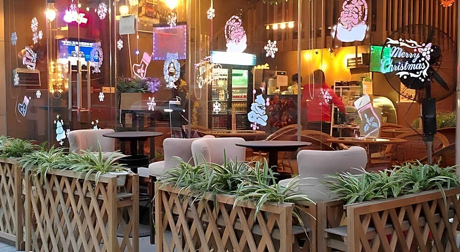 Sunny Apartment Of Grand Continental