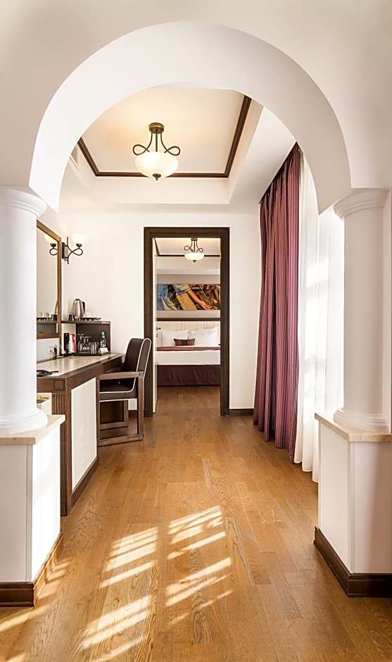 Epoque Hotel - Relais & Chateaux