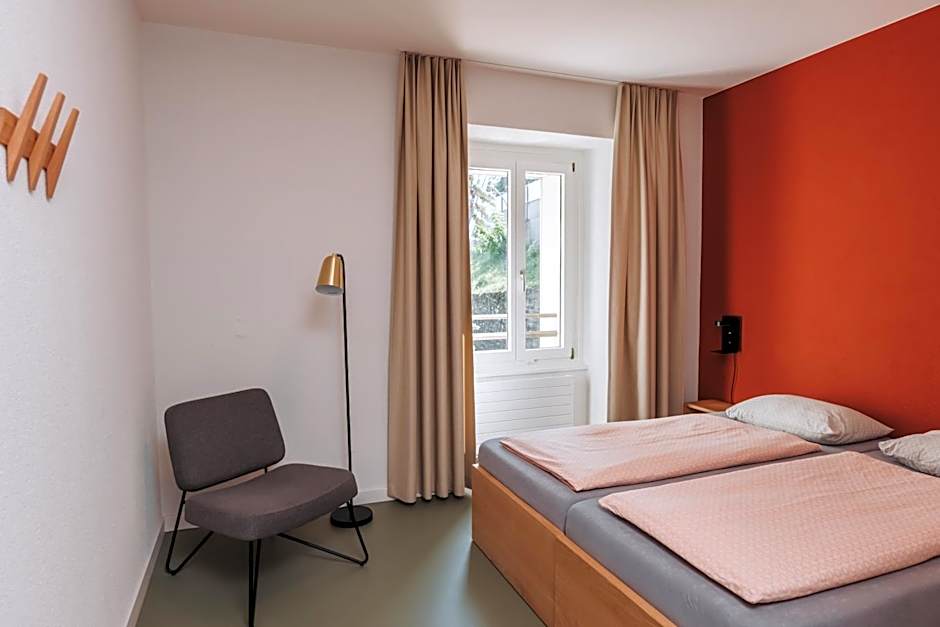 Montreux Youth Hostel