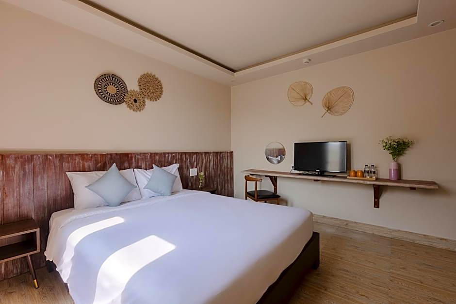 Vaia Hoi An Boutique Hotel