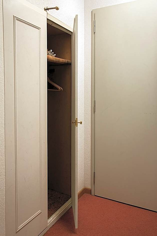 Hôtel de la Poste Martigny - City Center