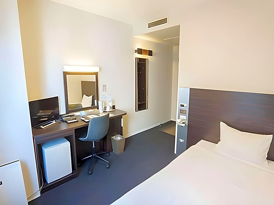 OSAKA CITY HOTEL KYOBASHI