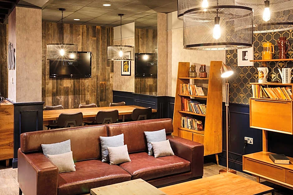 Ibis Manchester Centre 96 Portland Street