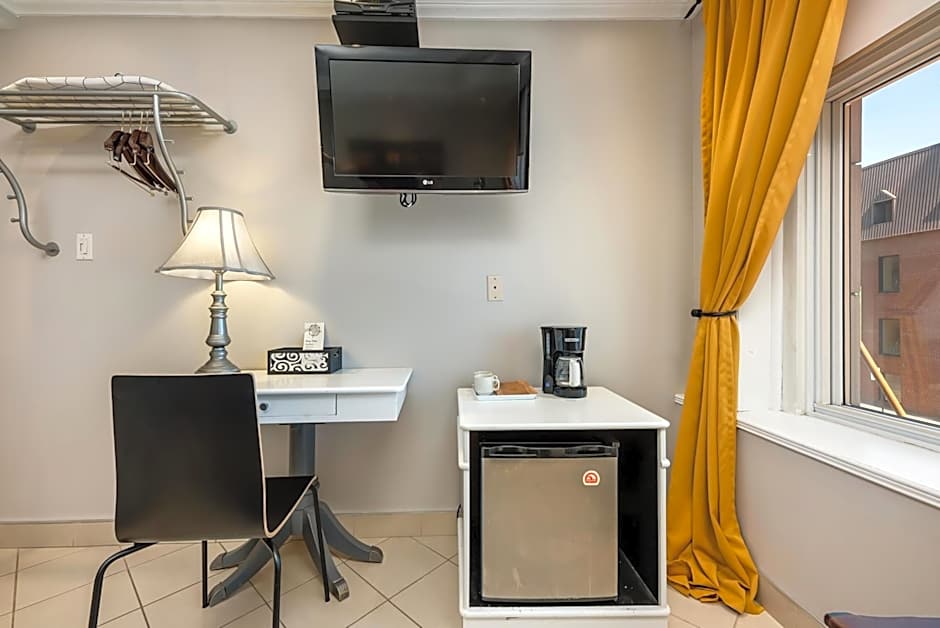 Samesun Montreal Central