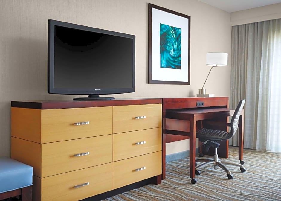 Sonesta Redondo Beach and Marina