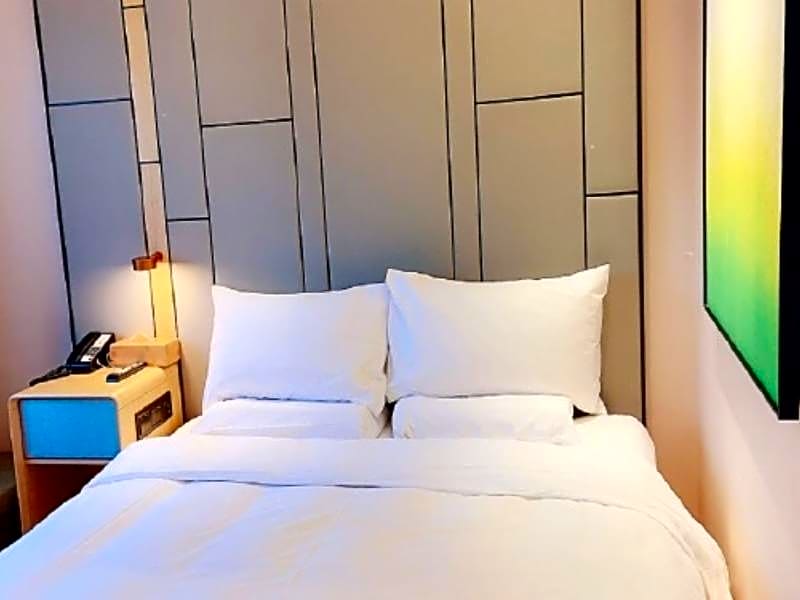 JI Hotel Shanghai Xuhui Yueyang Road