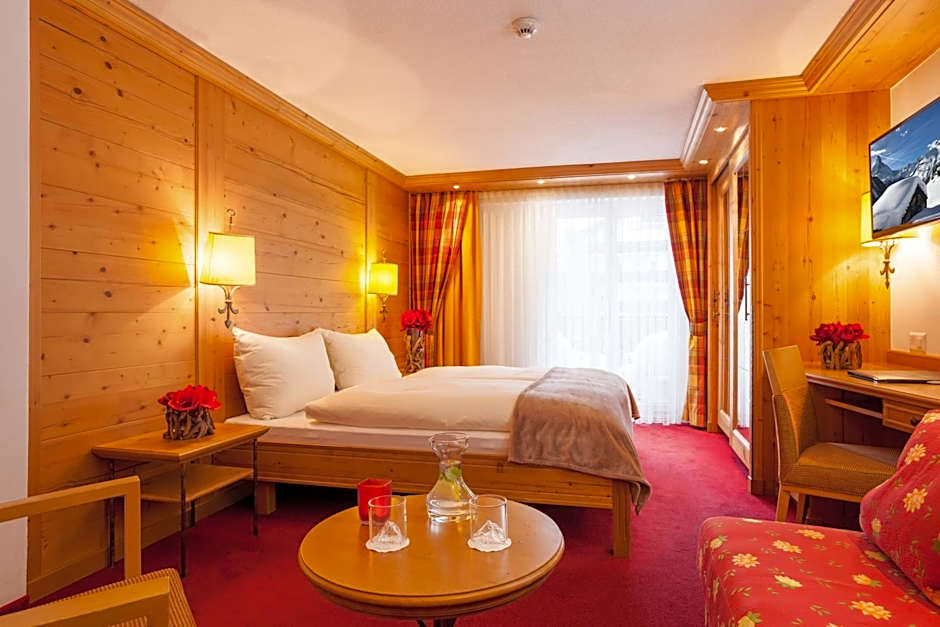 Hotel Holiday