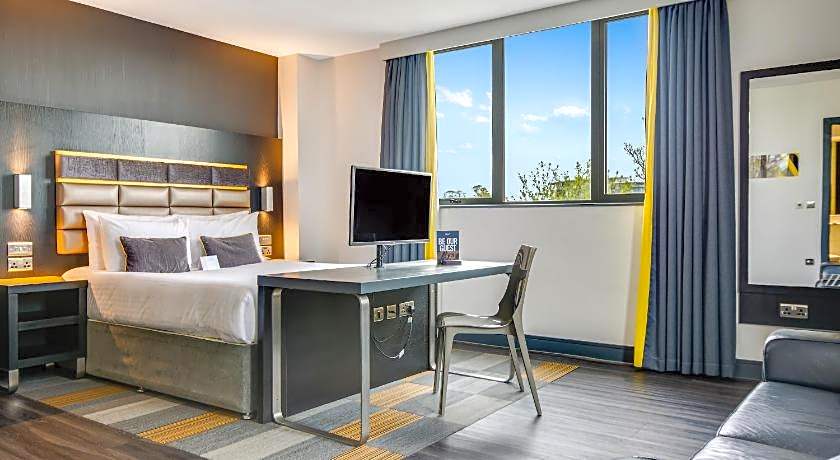 Aparthotel Roomzzz Nottingham City