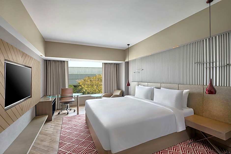 Photo 1 of 5 of Day Use Room for 6hrs (Any time between 11AM – 5PM), No Night Stay Allowed, Mandatory Check Out at 5 pm, Multiple days Stay not allowed