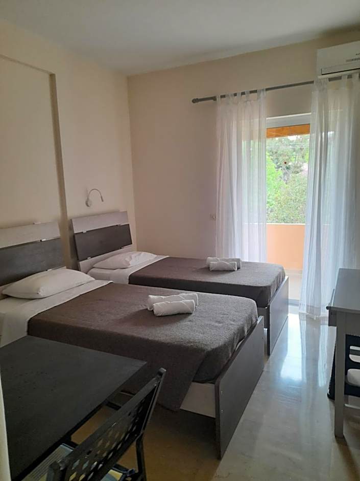 Villa Rosa Apartments