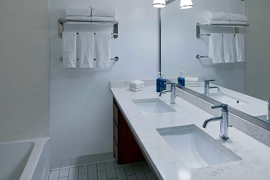 Four Points by Sheraton Virginia Beach Oceanfront