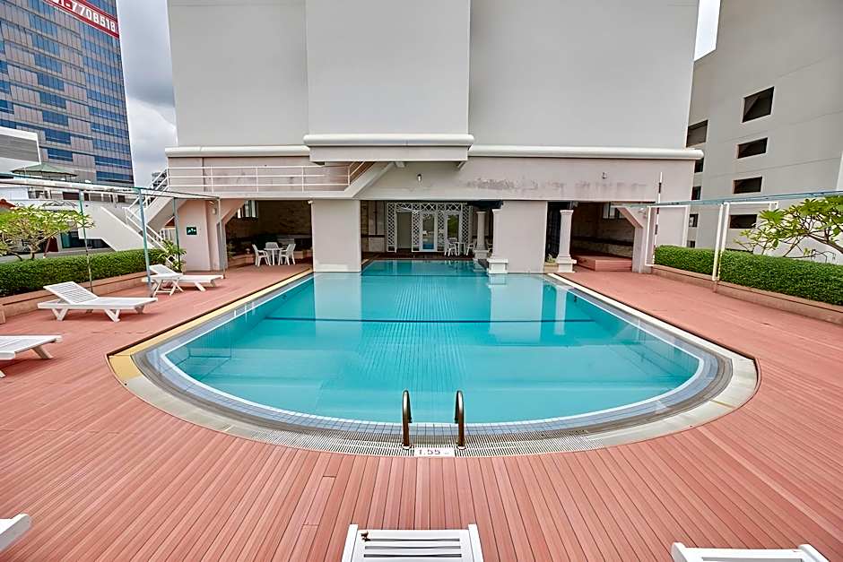 The Royal City Hotel