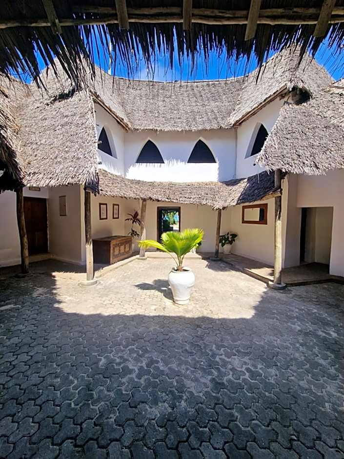 Dhow Inn Boutique Hotel