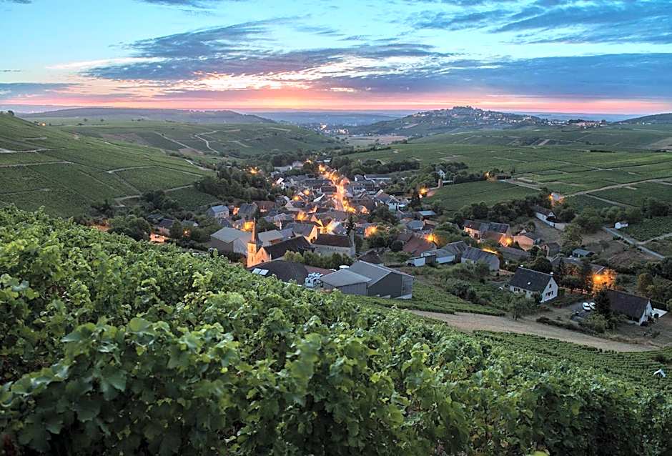 Hôtel Restaurant Famille Bourgeois "La Cote des Monts Damnés"