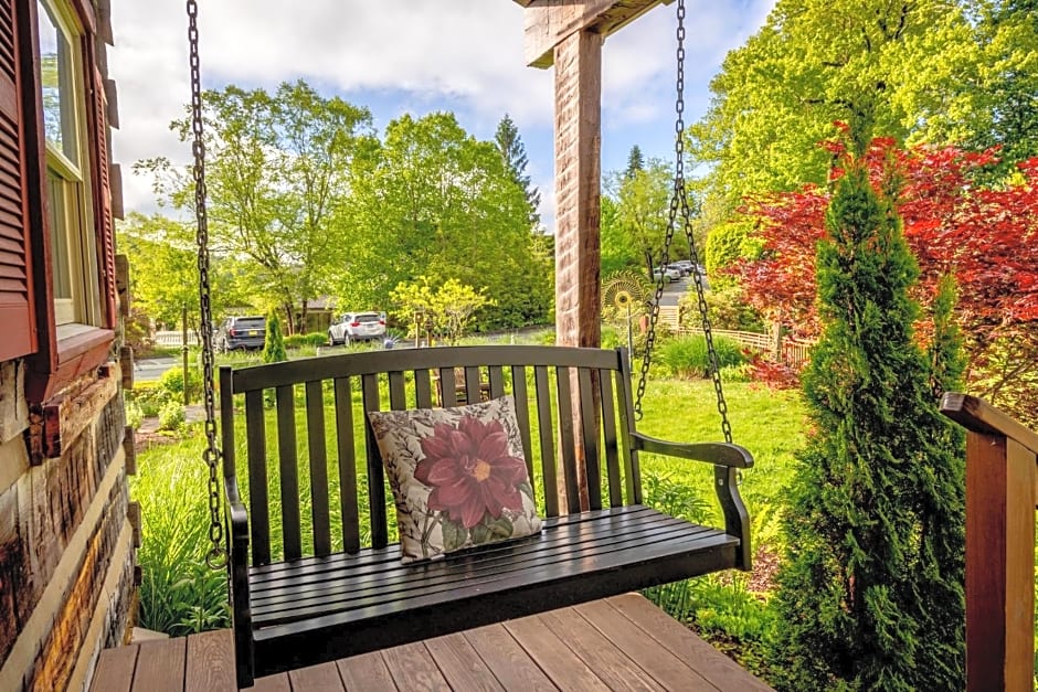 Azalea Garden Inn