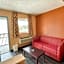 Garden Inn & Suites