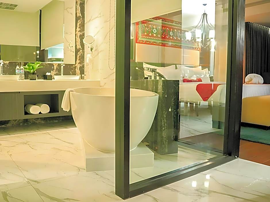 Emersia Hotel & Resort Batusangkar